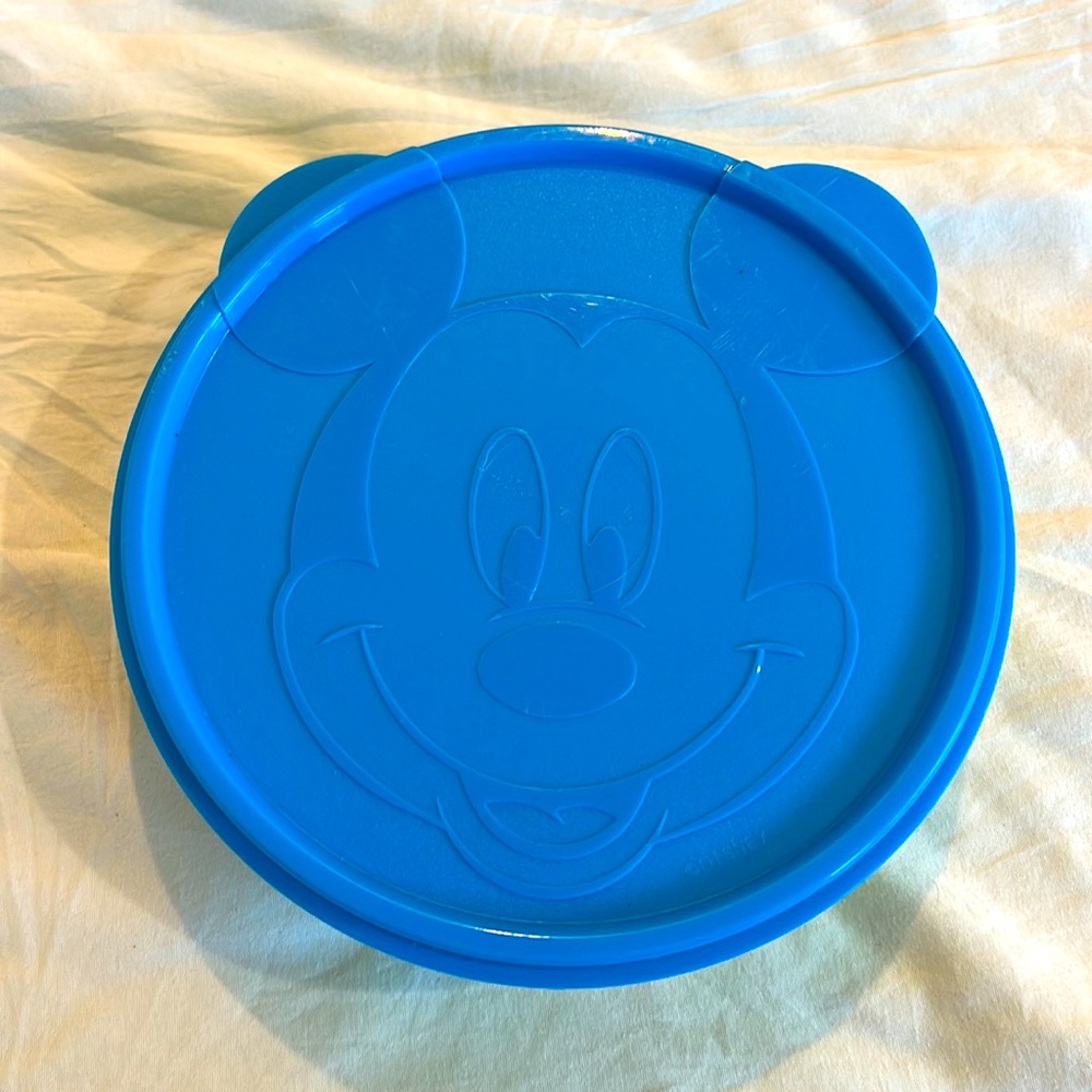 Mickey Mouse Tupperware container - Picture 2 of 5